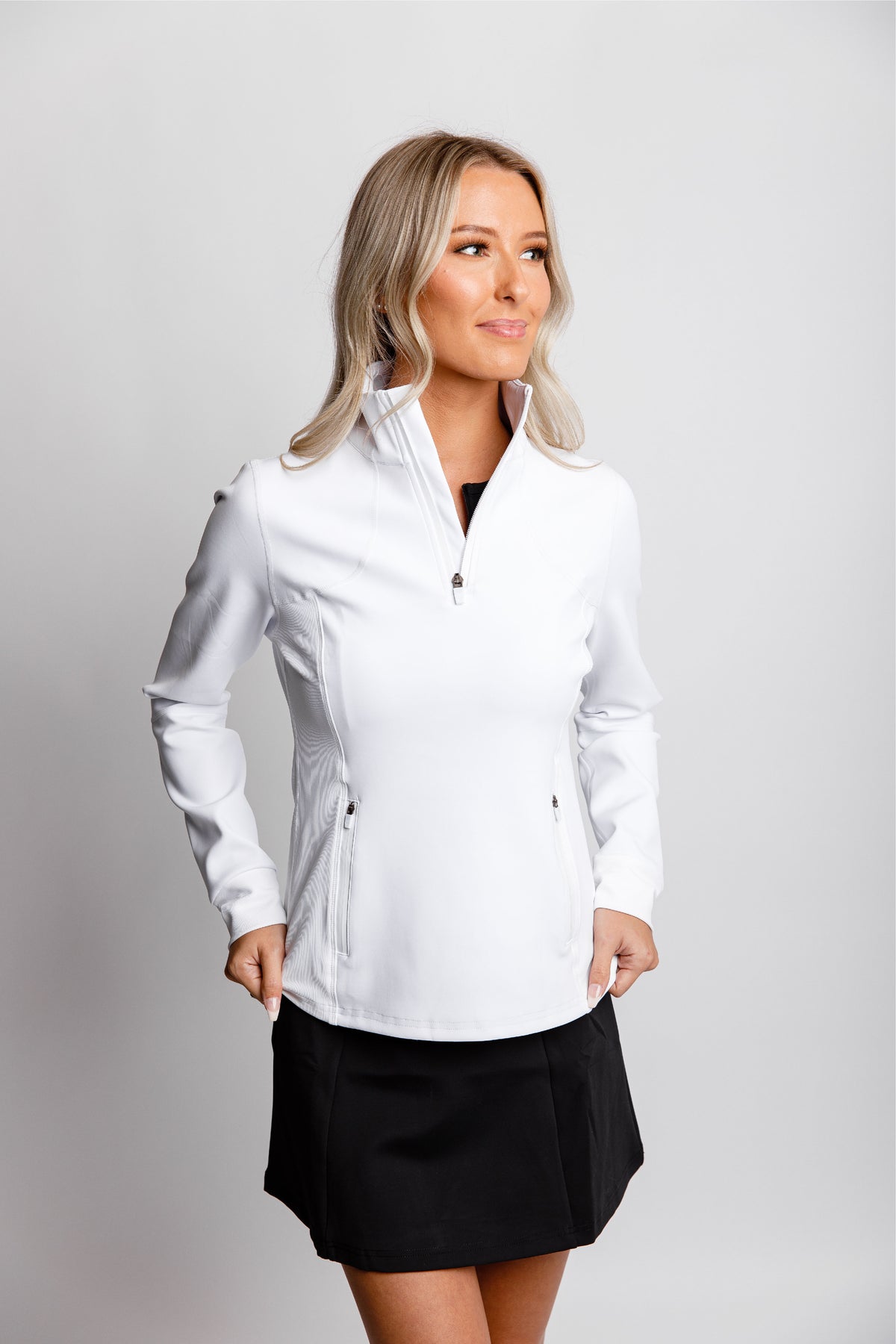 COEUR 1/4 ZIP PULLOVER – White