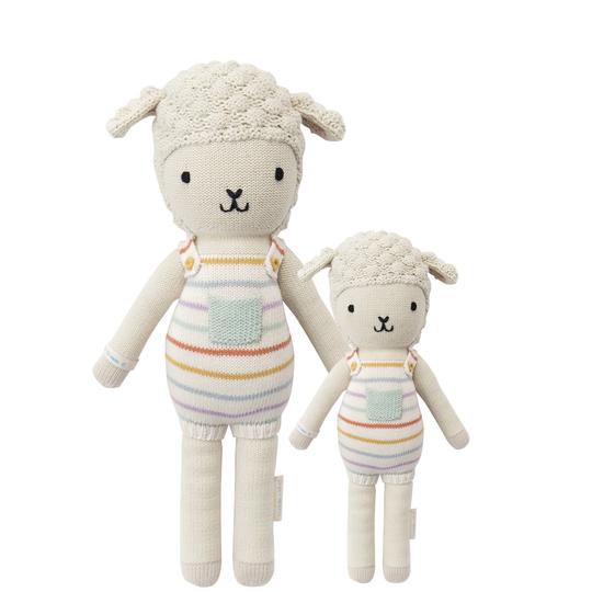 Cuddle + Kind – Avery the Lamb