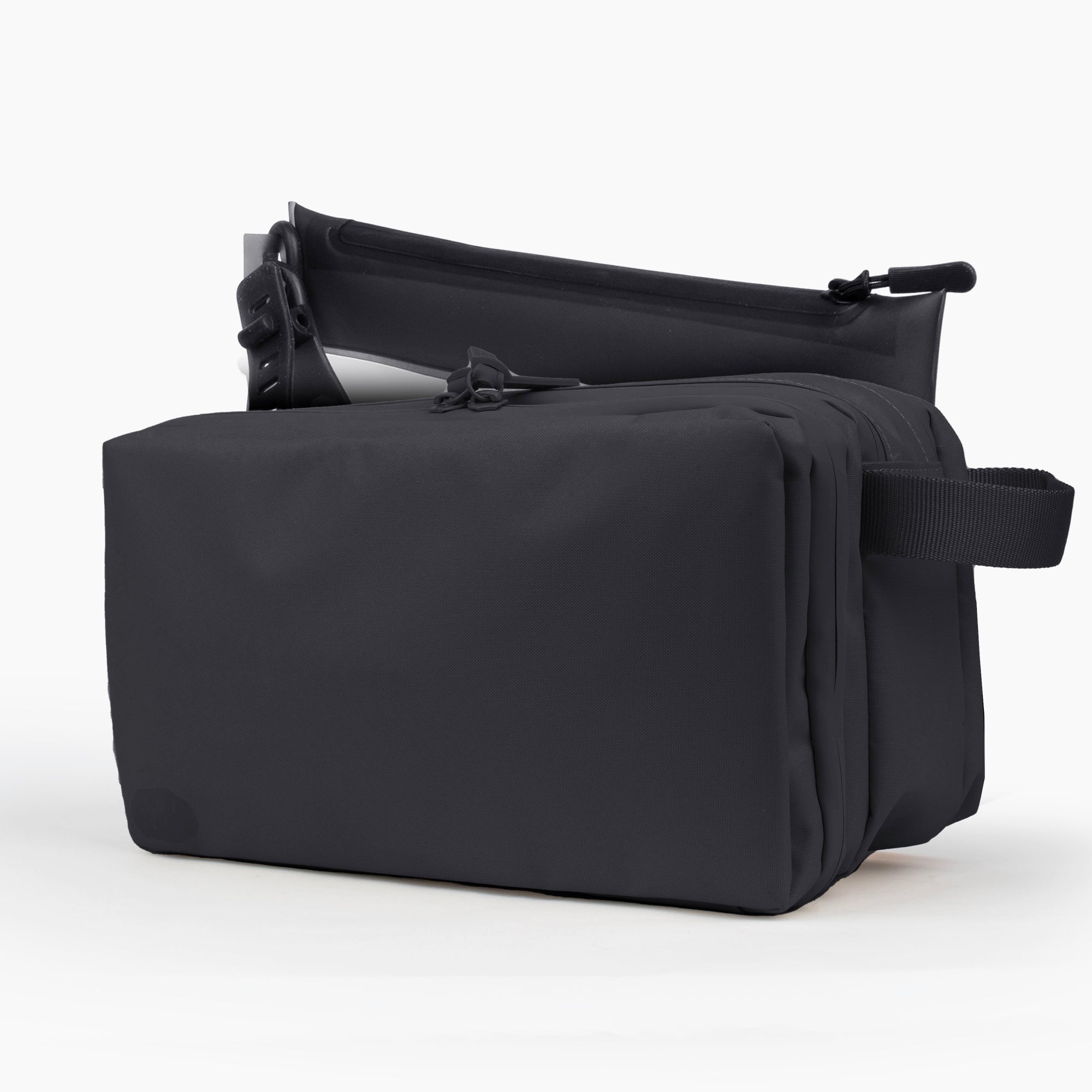 Gravel Explorer Max Toiletry Bag